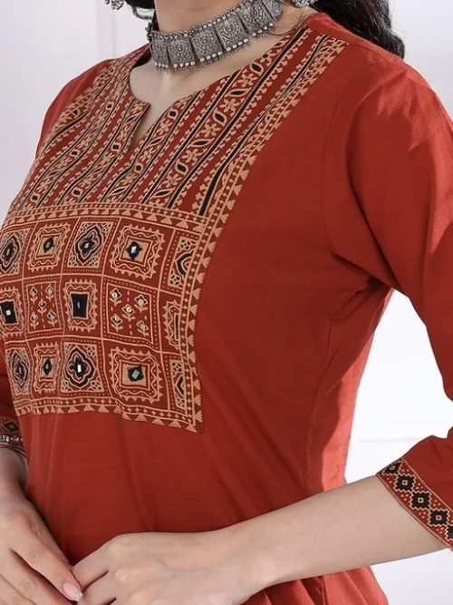 Women Floral Printed Kurta with Trousers & Dupatta