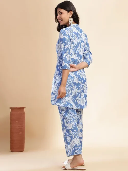 Floral Printed Mandarin Collar Neck Pure Cotton Tunic With Palazzos Floral Printed Mandarin Collar Neck Pure Cotton Tunic With Palazzos