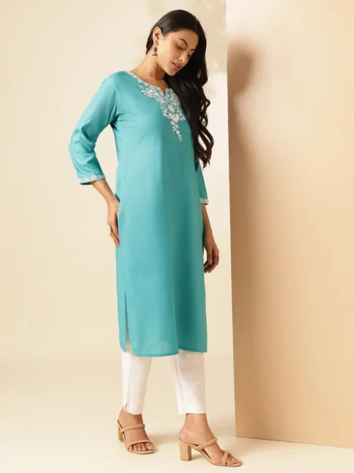 Women Printed Thread Work Floral Kurta Women Printed Thread Work Floral Kurta