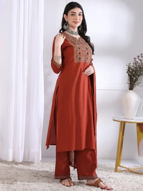 Women Floral Printed Kurta with Trousers & Dupatta