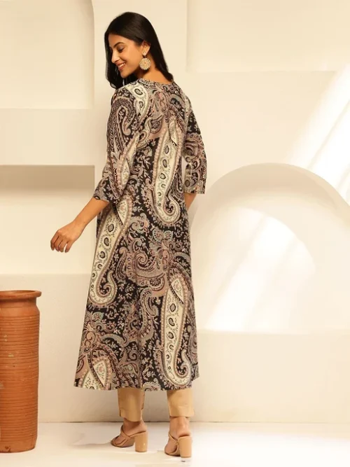 Women Paisley Embroidered Pure Cotton Kurti Women Paisley Embroidered Pure Cotton Kurti